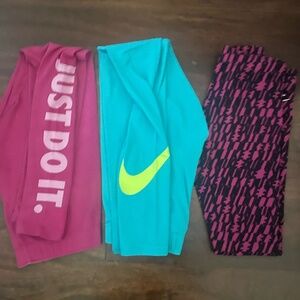 Nike Lot of 3 Leggings-SMALL